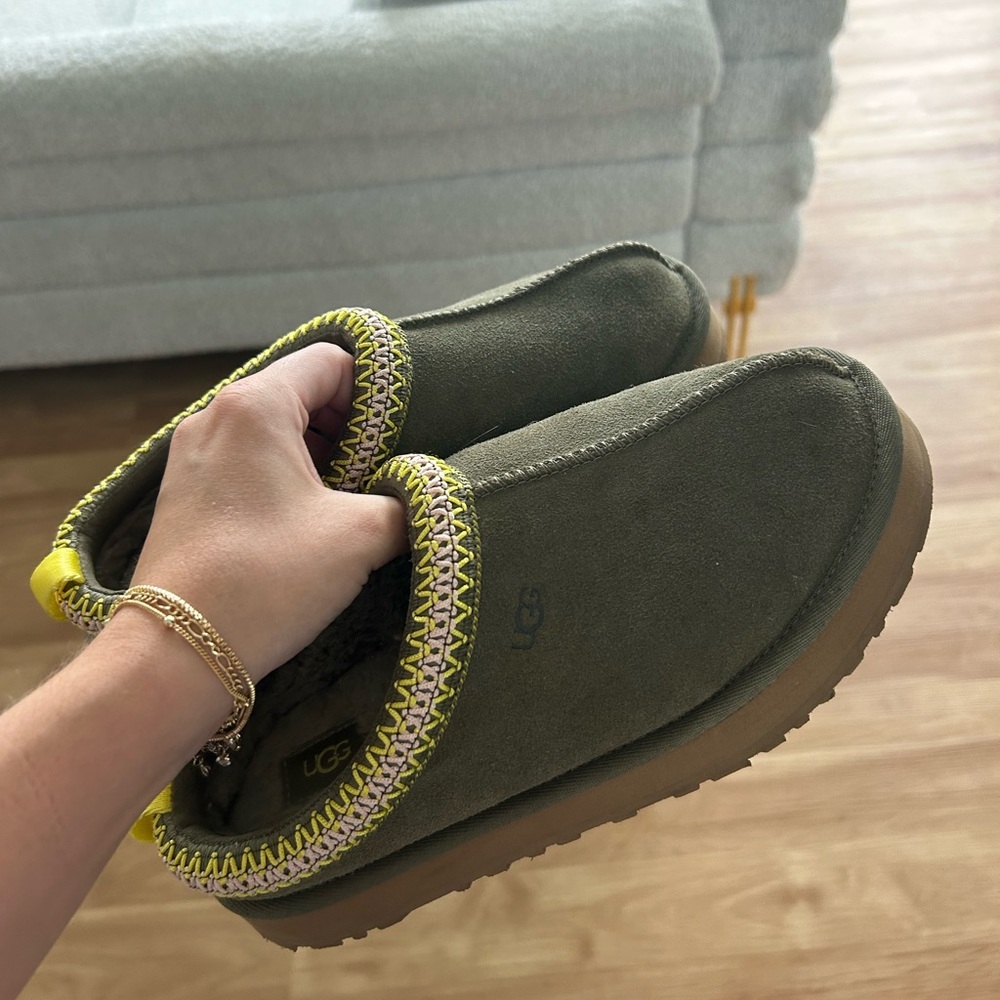 Tasman uggs